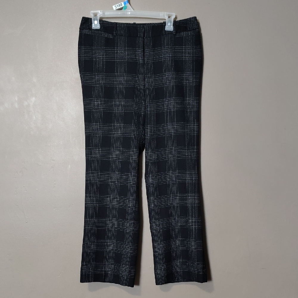 Worthington Black W White Pinstriped Curvy Fit Pants Size 10P